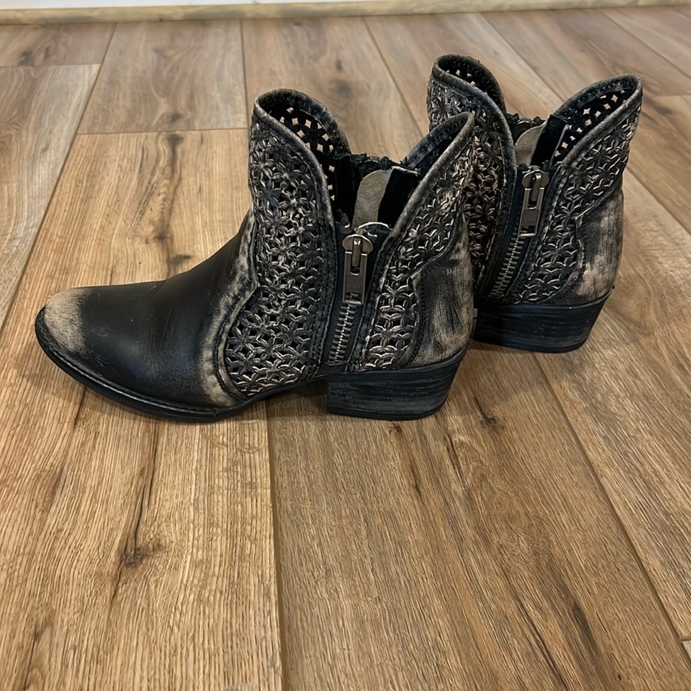 Circle G by Corral Cutout Shortie Round Toe Boot Bootie